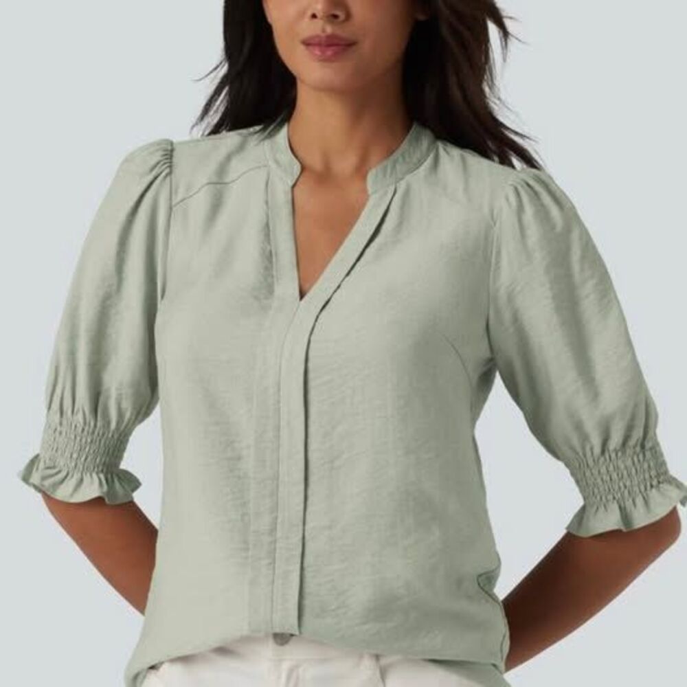 Halara V Neck Puff Short Sleeve Casual Blouse Desert Sage Size Medium NWT